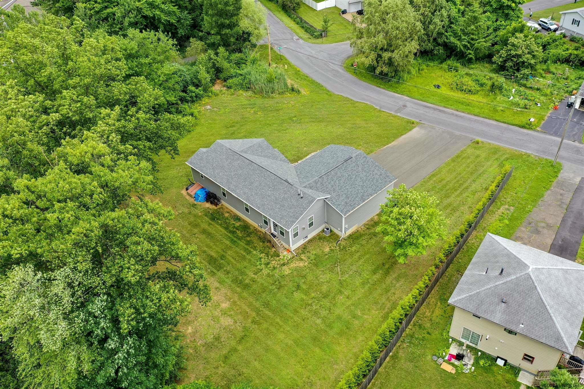 14 Hayner Road Halfmoon, NY 12188 - Photo 34 of 36 Photo 34