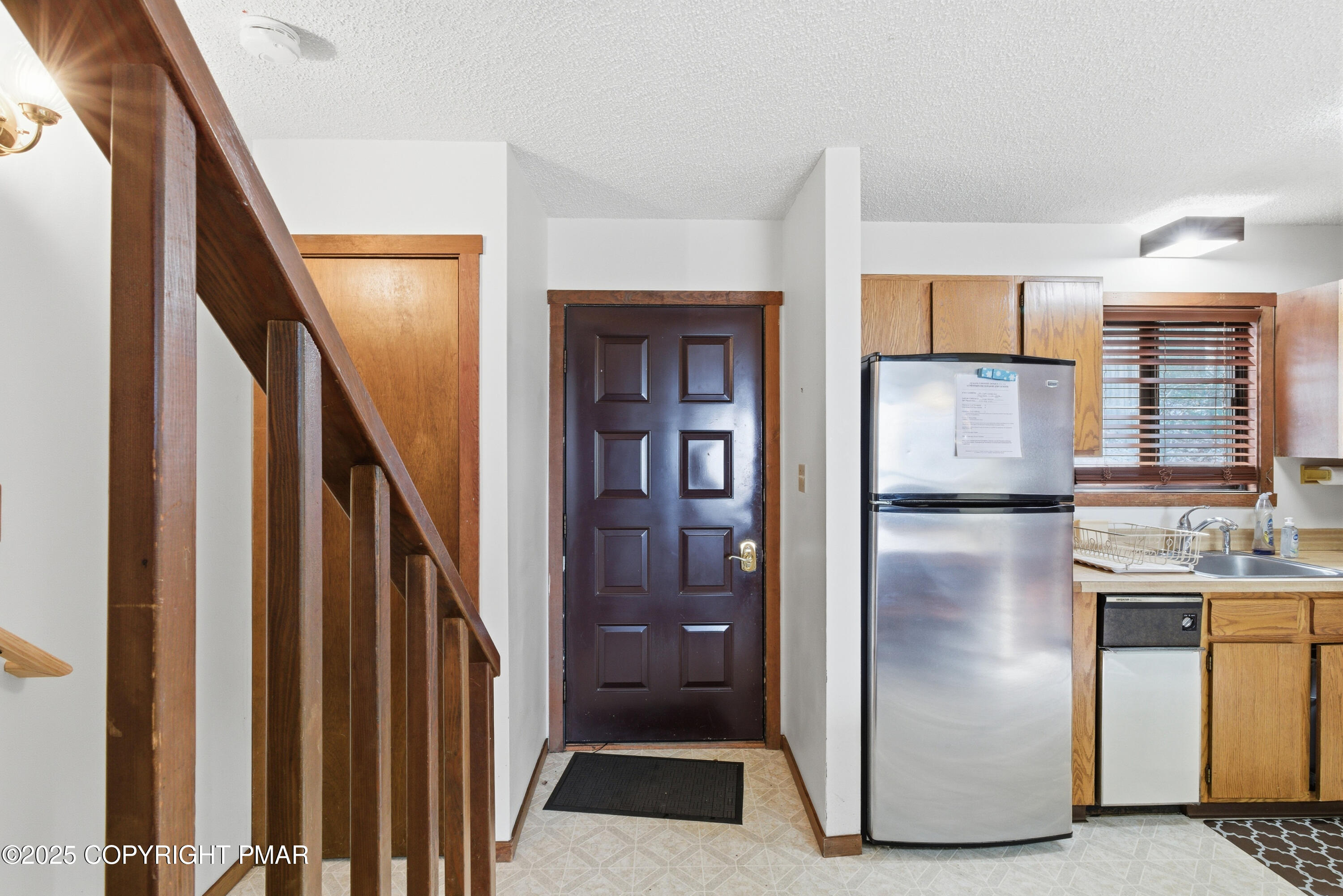 182 Upper Village Way Tannersville, PA 18372 - Photo 5 of 67 13-Photo_011