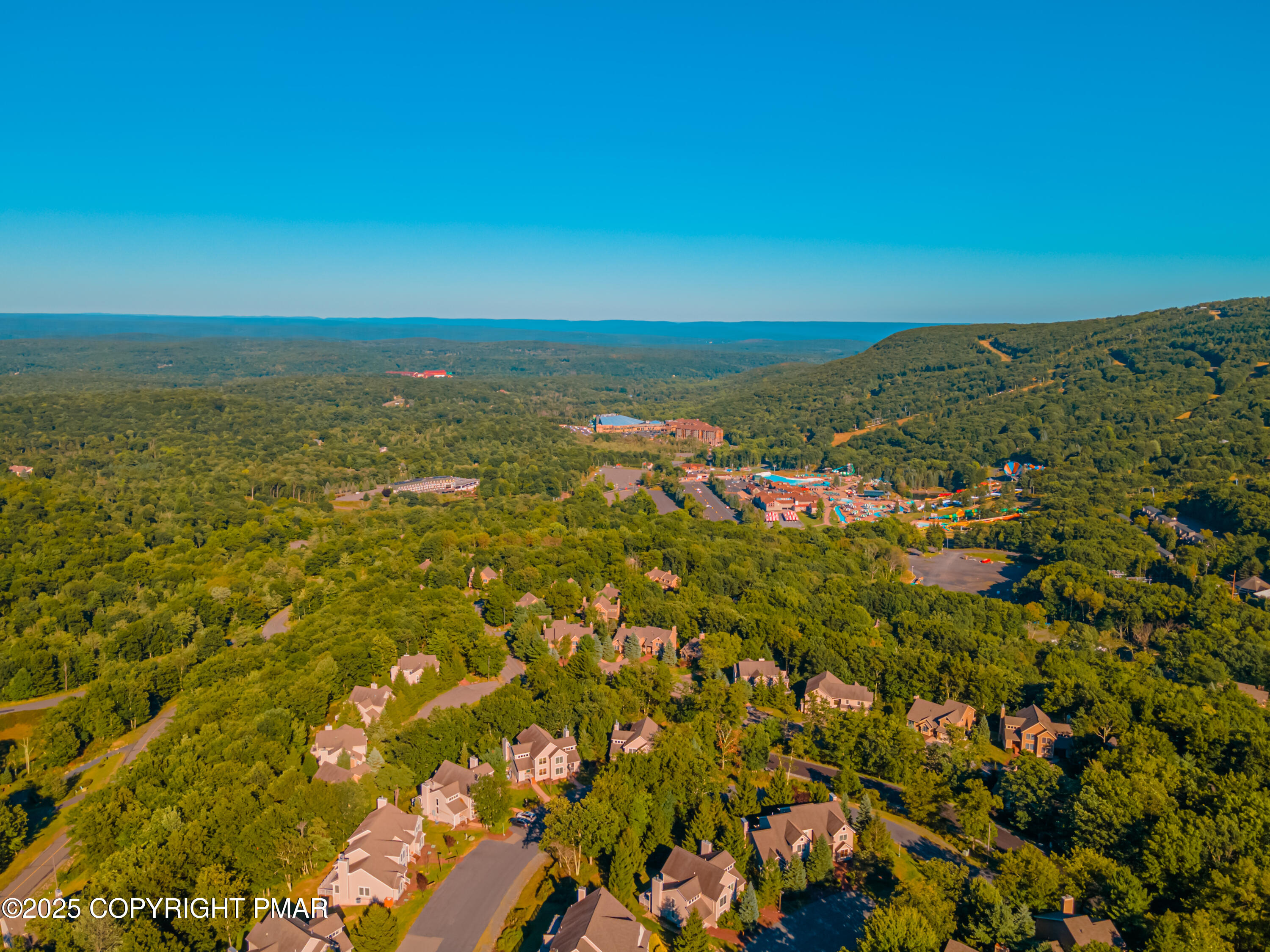182 Upper Village Way Tannersville, PA 18372 - Photo 51 of 67 a view of city and ocean