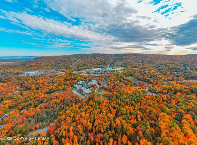 $249,900 | 182 Upper Village Way, Tannersville, PA 18372