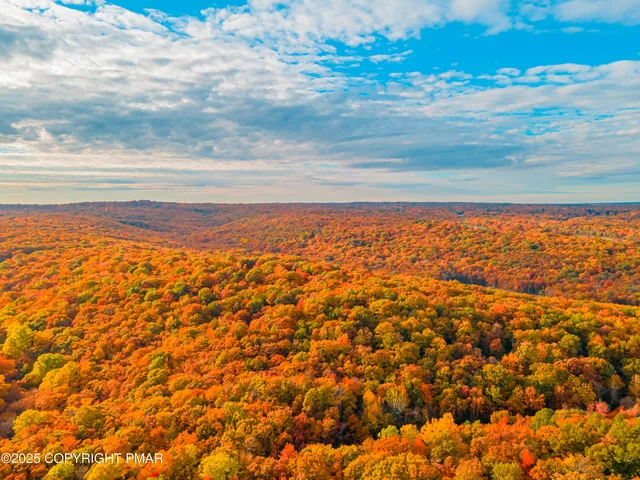 $249,900 | 182 Upper Village Way, Tannersville, PA 18372