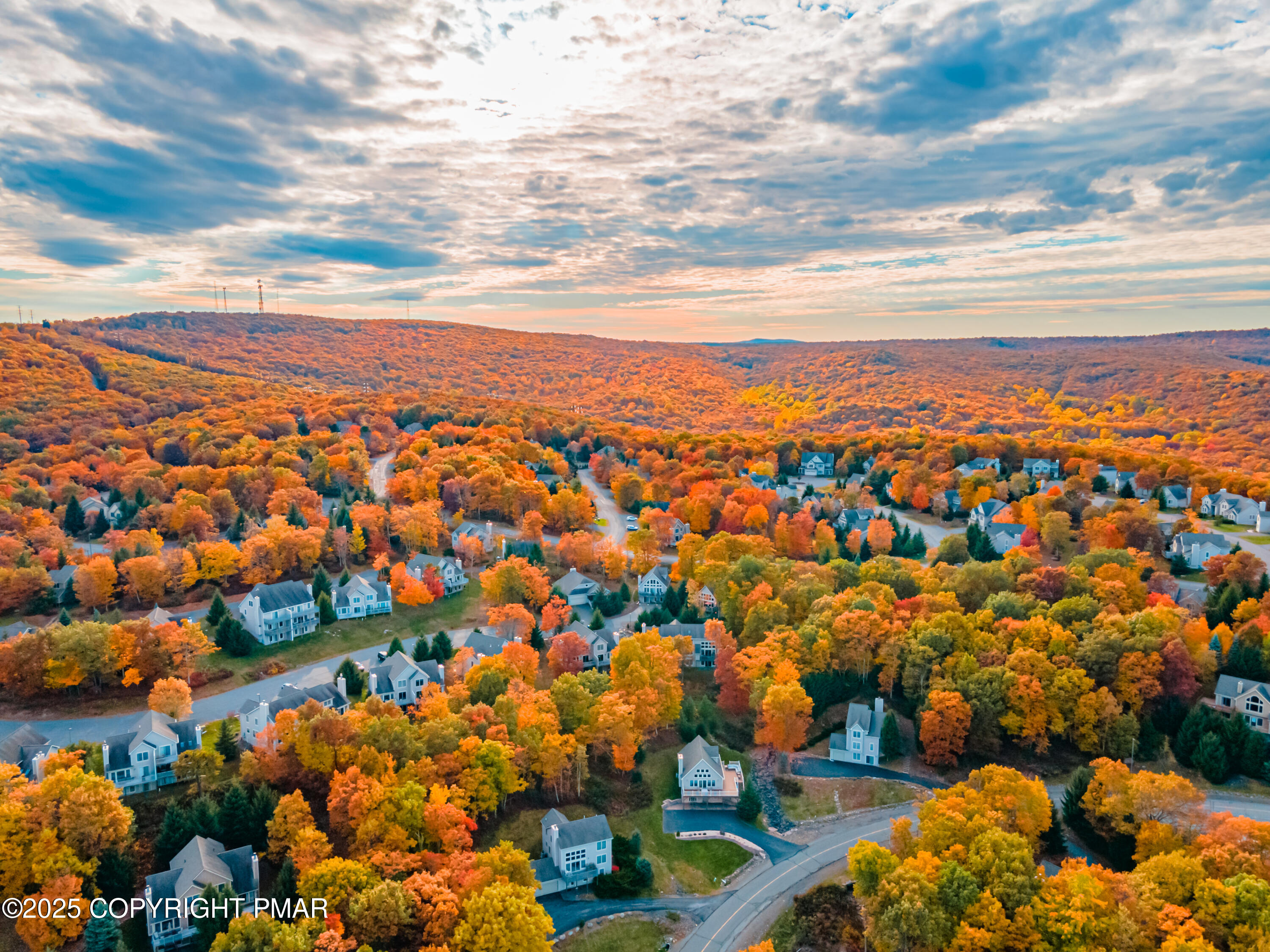 182 Upper Village Way Tannersville, PA 18372 - Photo 66 of 67 a view of a city