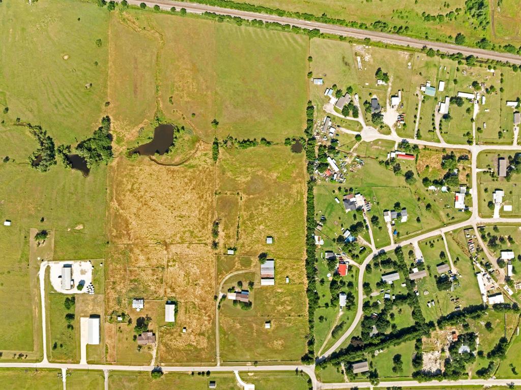 1795 Melton Road Sanger, TX 76266 - Photo 14 of 17
