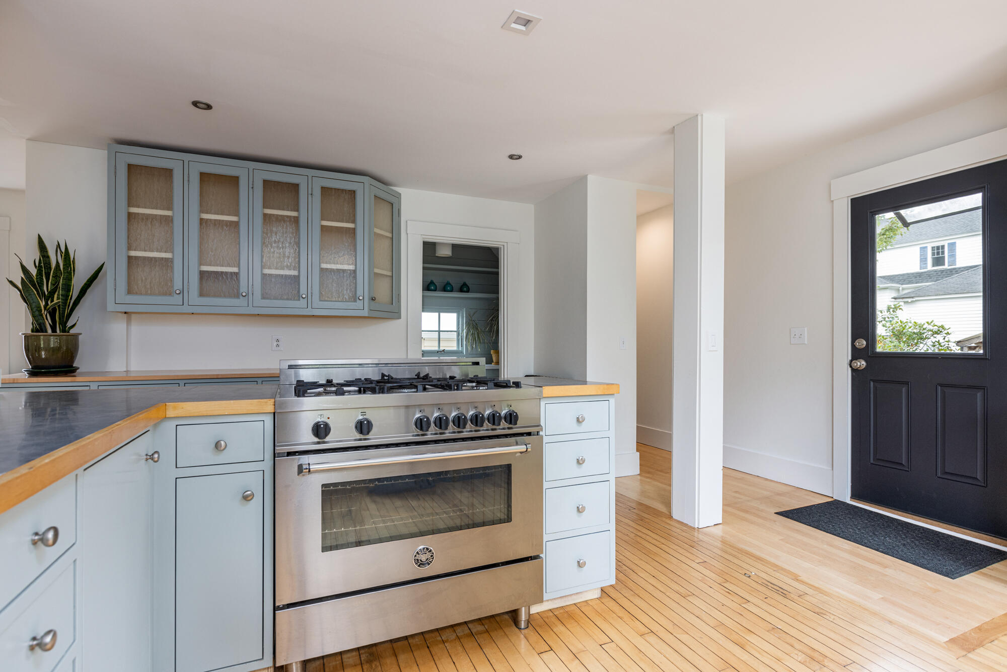 59 Mabel Street Portland, ME 04103 - Photo 13 of 58 59 Mabel St._W5_012