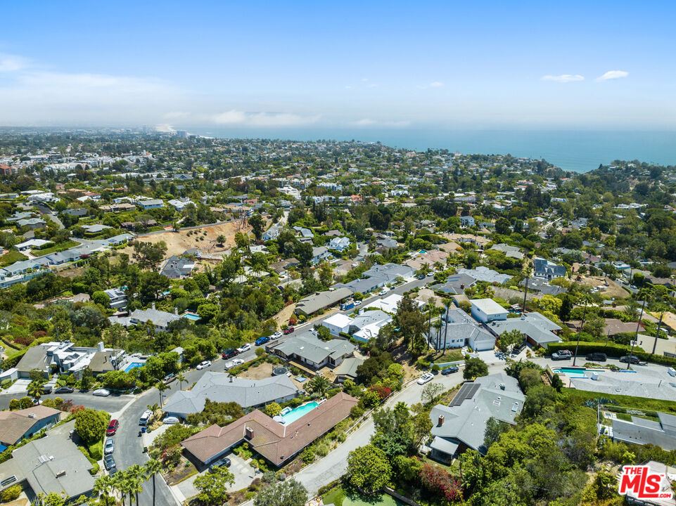 1336 Las Canoas Road Pacific Palisades, CA 90272 - Photo 36 of 37 an aerial view of multiple house