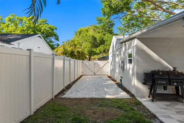 $849,000 | 3922 West Bay View Avenue, Tampa, FL 33611