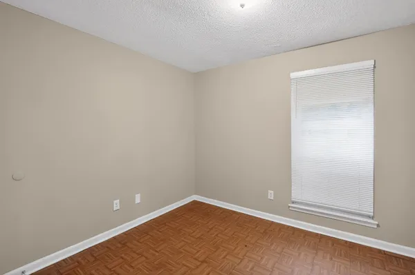 $94,900 | 5092 Breckenwood Drive, Memphis, TN 38127