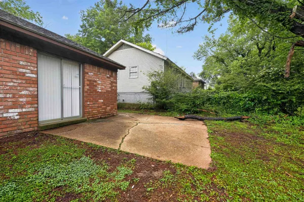 $94,900 | 5092 Breckenwood Drive, Memphis, TN 38127