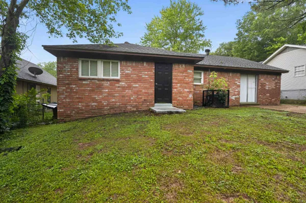$94,900 | 5092 Breckenwood Drive, Memphis, TN 38127