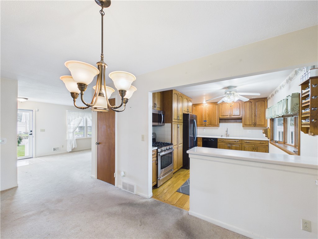 107 Reeves Road Henrietta, NY 14467 - Photo 15 of 47 Gallery Image 15