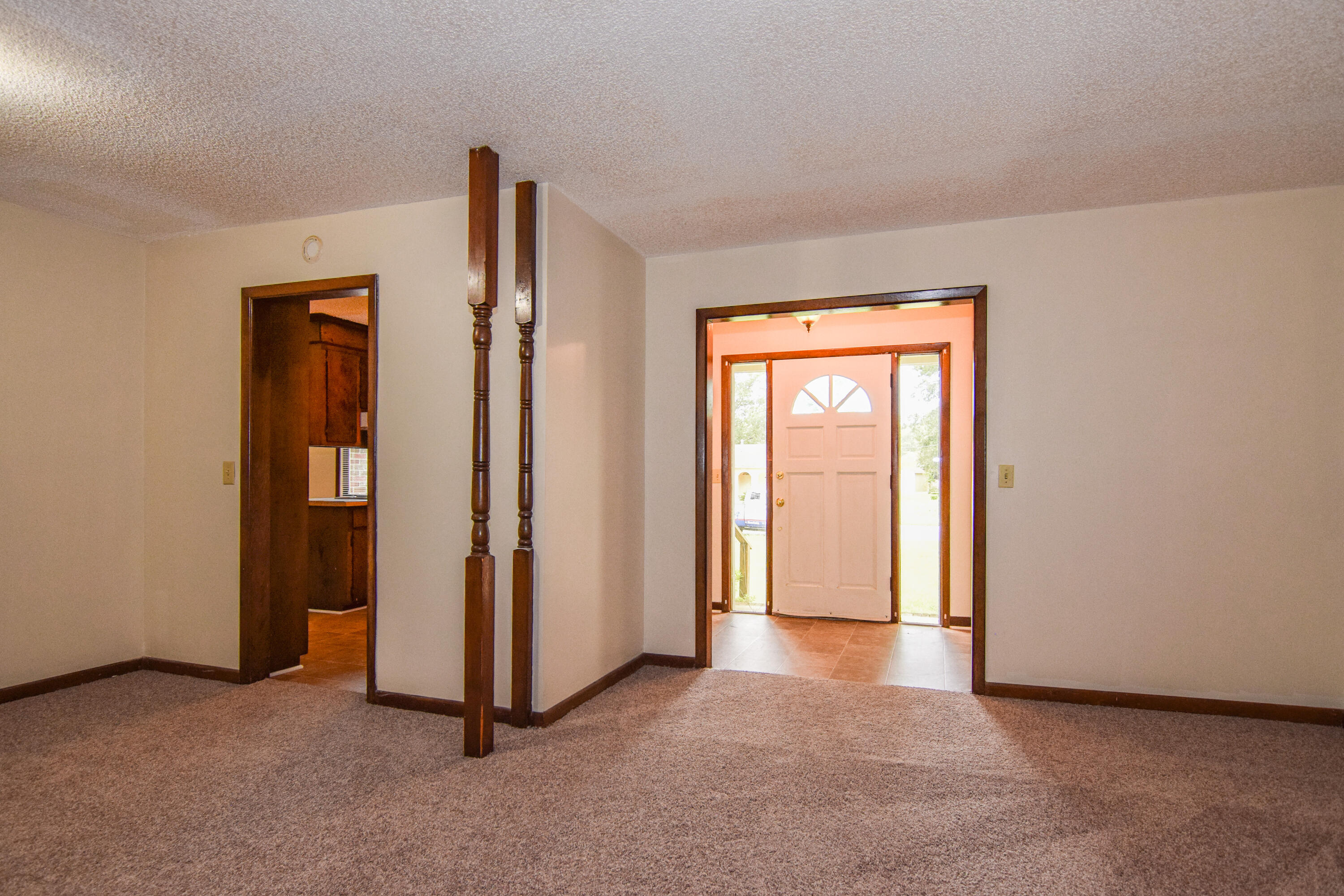 8214 Greenridge Road North Charleston, SC 29406 - Photo 2 of 24 DSC_2649