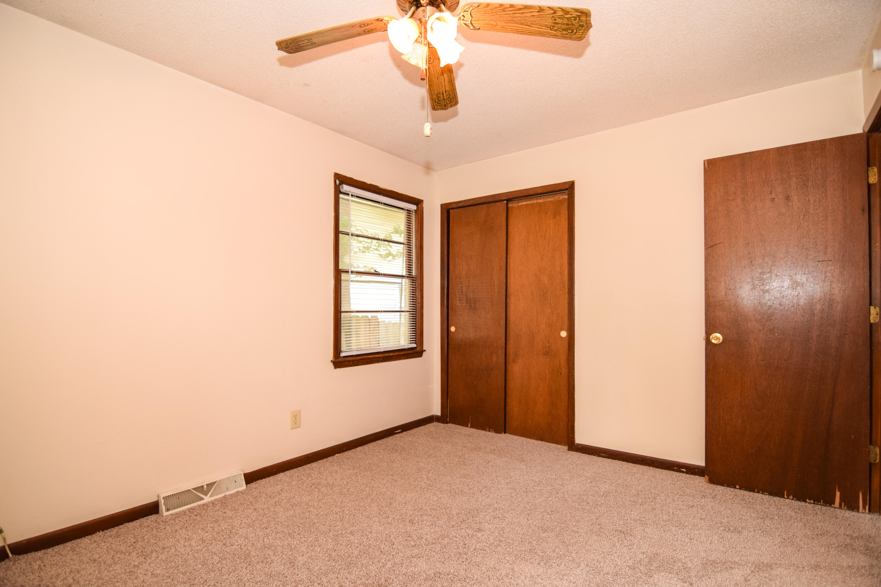 8214 Greenridge Road North Charleston, SC 29406 - Photo 18 of 24 8214 Greenridge-22