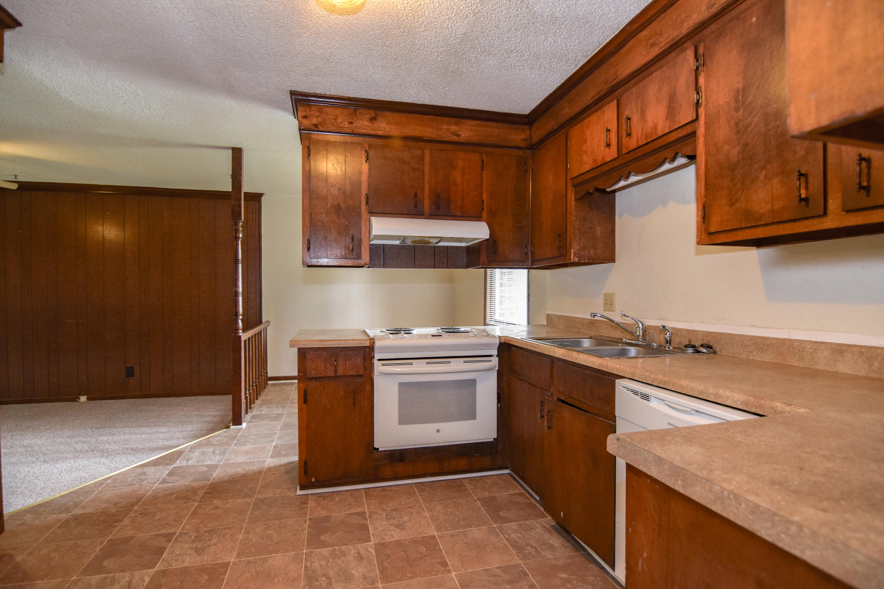 8214 Greenridge Road North Charleston, SC 29406 - Photo 5 of 24 DSC_2665