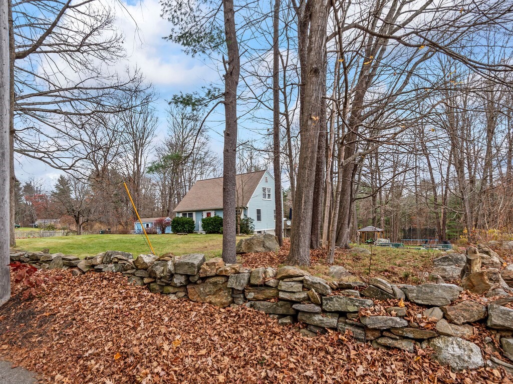 107 Wallace Road Sturbridge, MA 01566 - Photo 29 of 34 Gallery Image 29