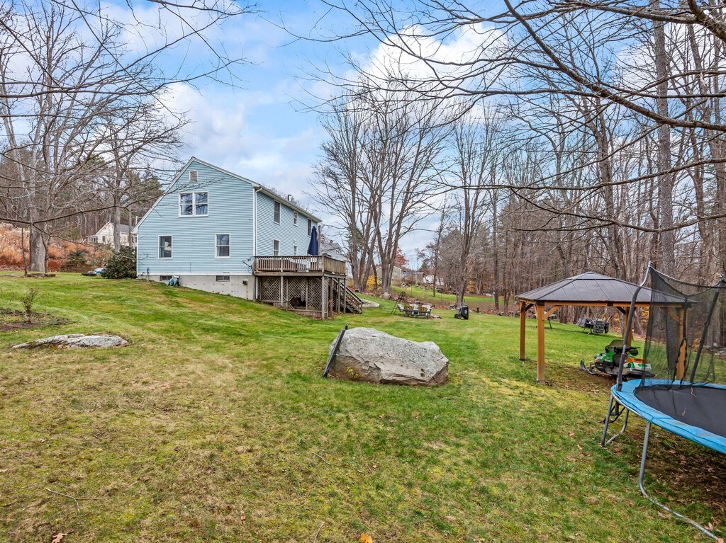 107 Wallace Road Sturbridge, MA 01566 - Photo 31 of 34 Gallery Image 31