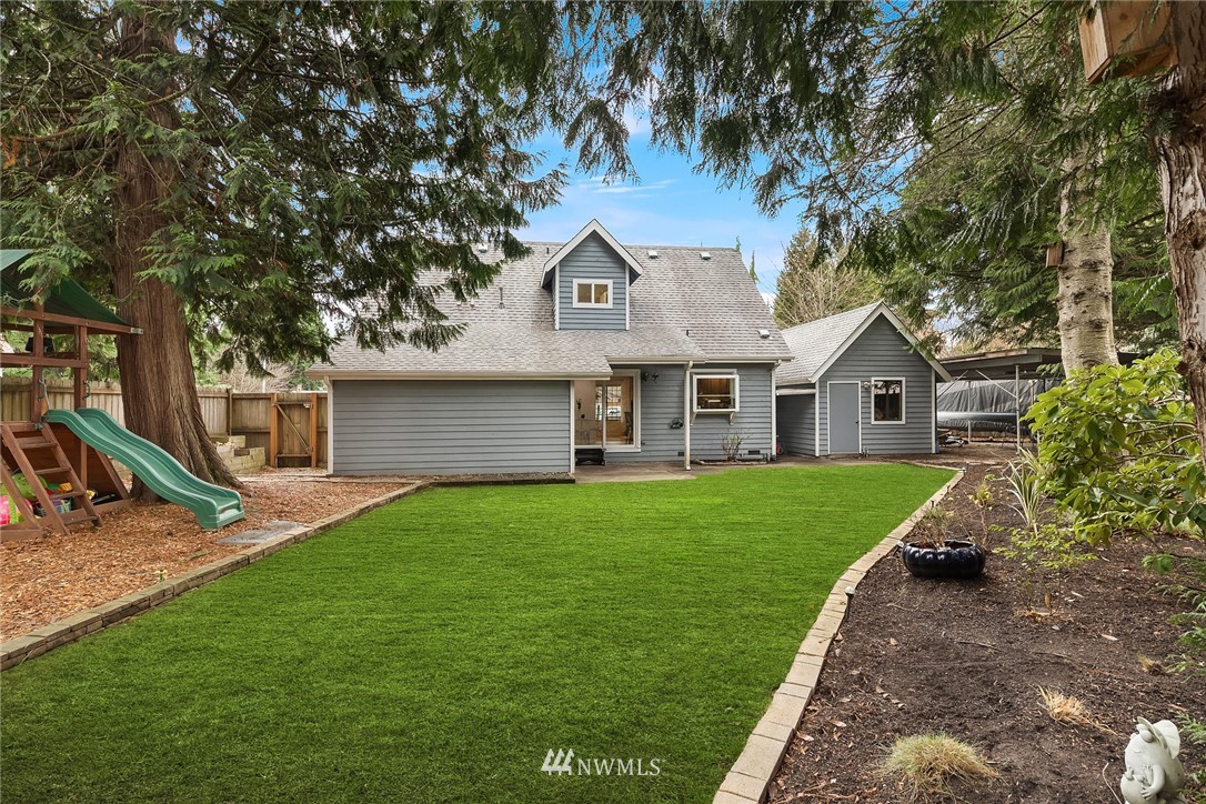 3223 164th Place Southeast Bothell, WA 98012 - Photo 22 of 23 Gallery Image 22