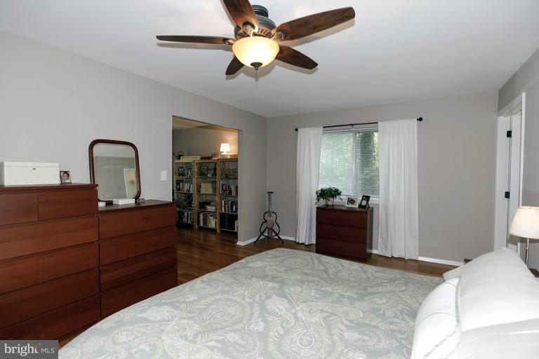 11013 Ring Road Reston, VA 20190 - Photo 15 of 28 Bedroom (Master)