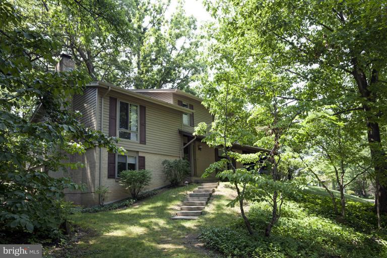 11013 Ring Road Reston, VA 20190 - Photo 28 of 28 Exterior (Front)