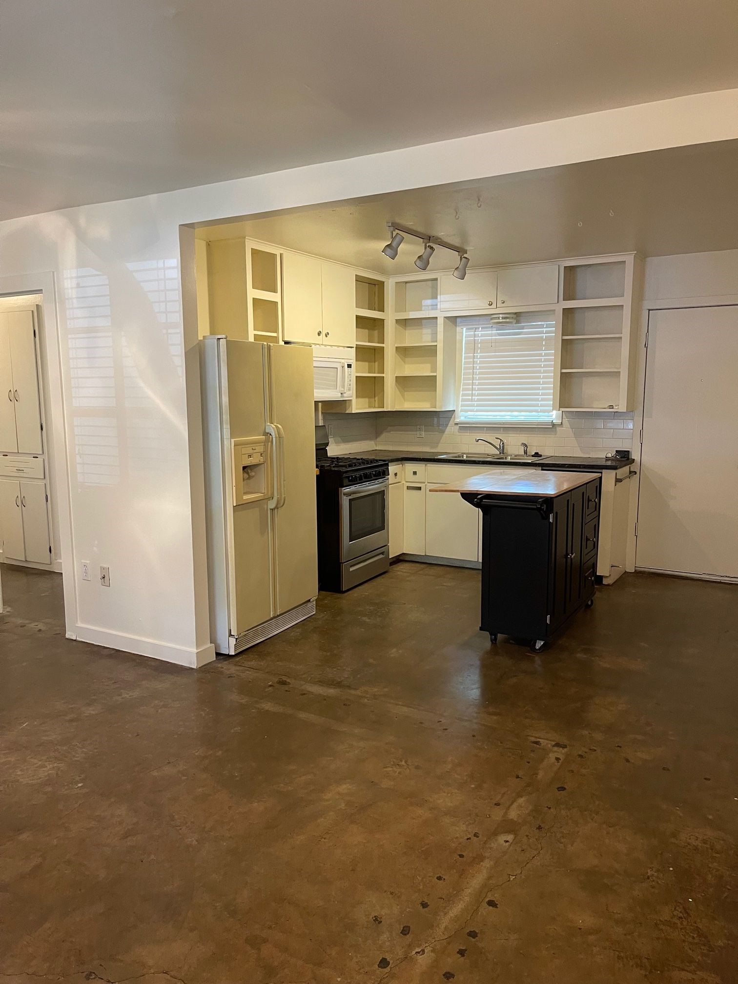 4708 Red River Street Austin, TX 78751 - Photo 10 of 36 Unit B