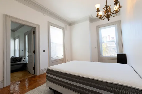 $2,200 | 189 Hope Street, Unit 2, Providence, RI 02906