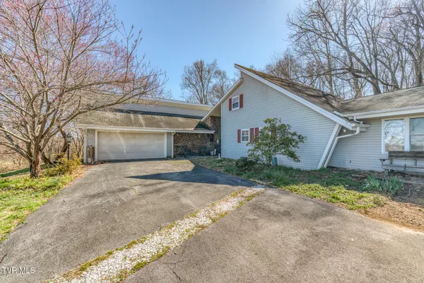 $620,000 | 16 Chaucer Court, Gray, TN 37615