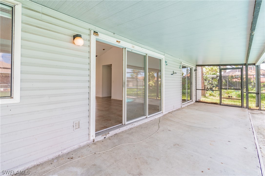 17552 Lebanon Road Fort Myers, FL 33967 - Photo 13 of 35 a view of an empty room and window