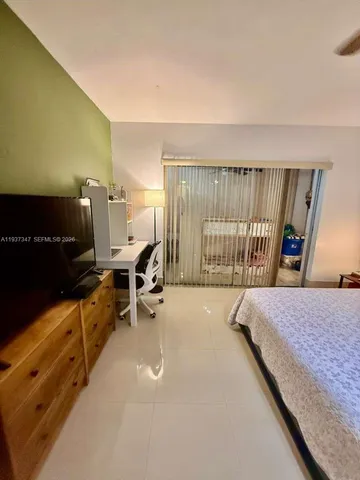 $1,700 | 1400 Northeast 191st Street, Unit 106, Miami, FL 33179