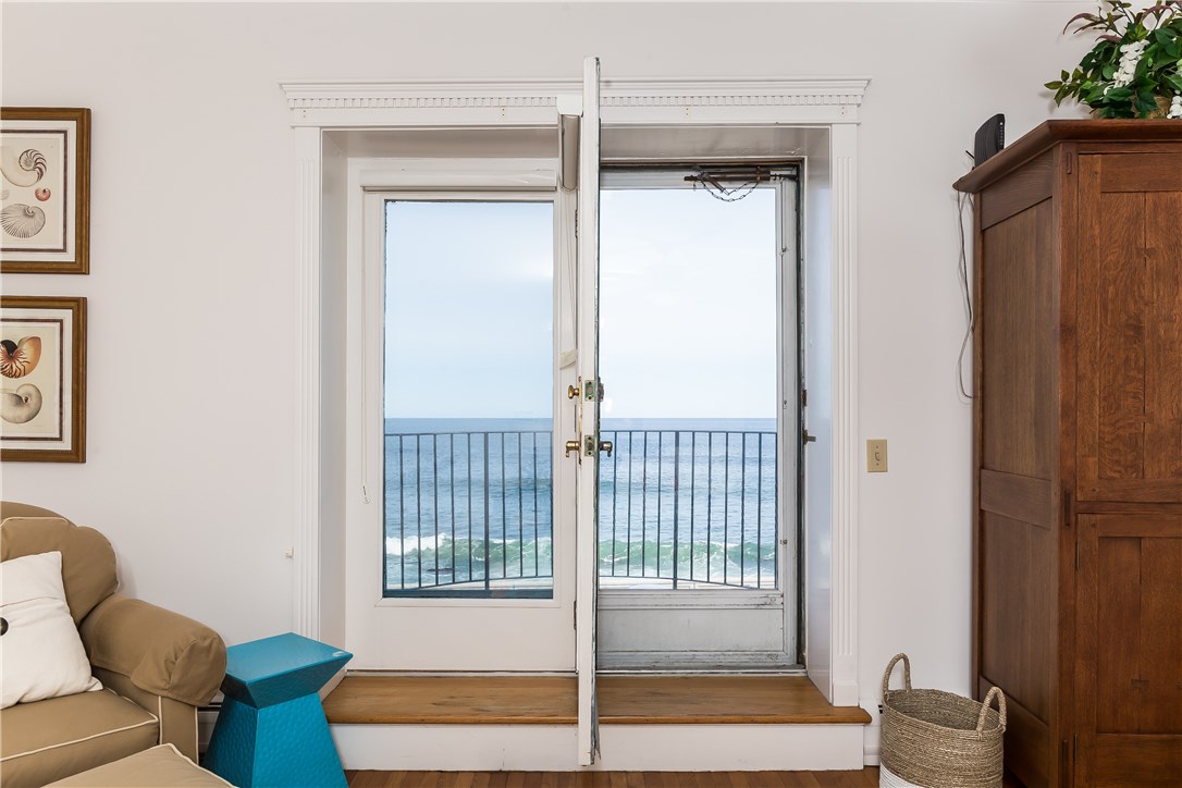 165 Ocean Road, Unit 4 Narragansett, RI 02882 - Photo 5 of 30