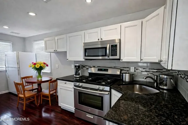 $2,000 | Undisclosed Address, Morganville, NJ 07751