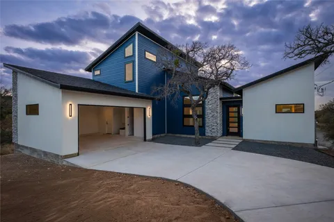 $750,000 | 334 Lake Drive, Buchanan Dam, TX 78609