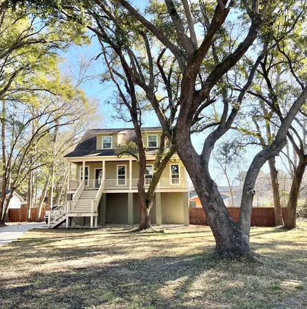 $565,000 | 3637 Hilton Drive, Johns Island, SC 29455