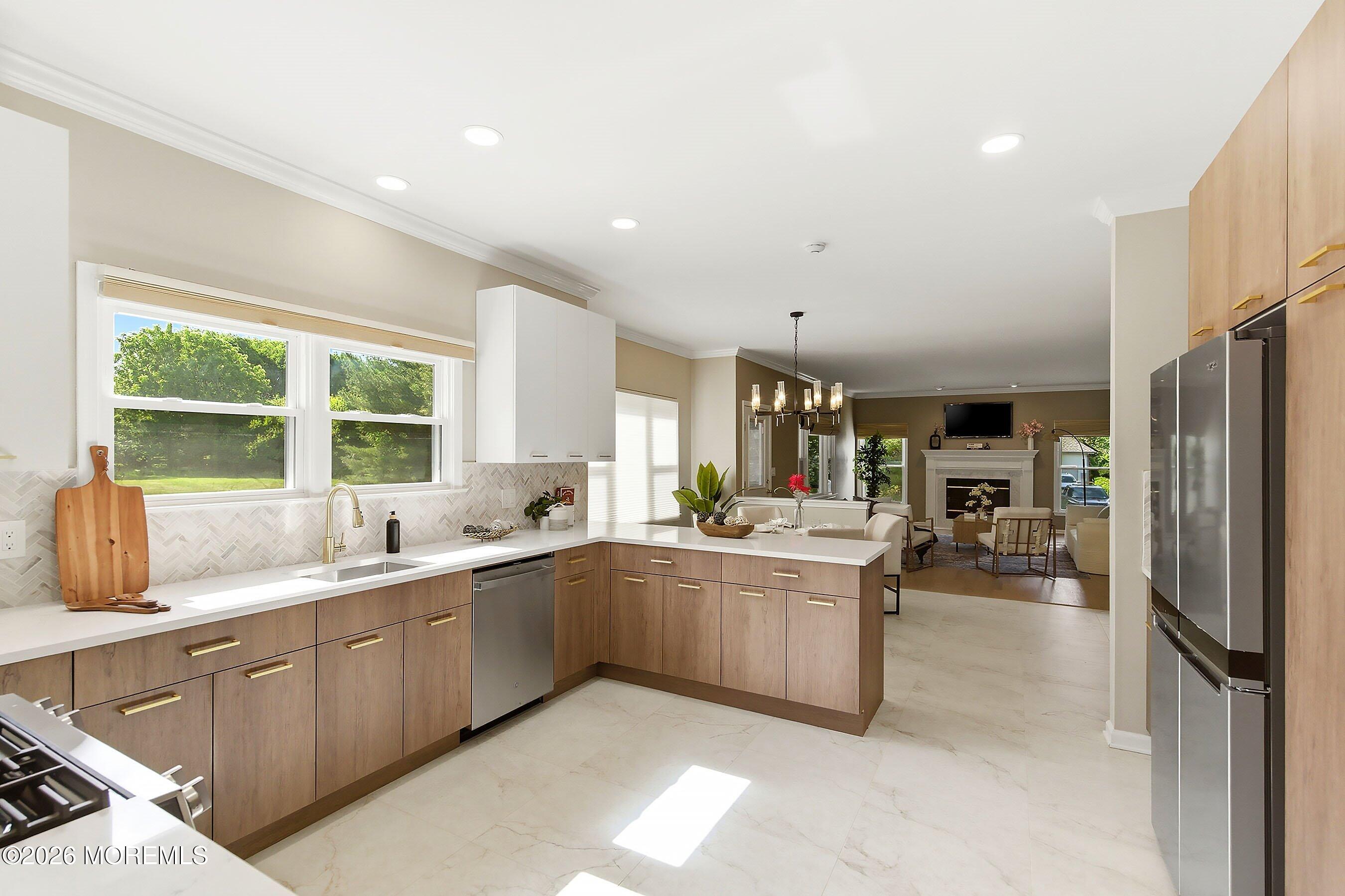 304 Disbrow Hill Road Millstone Township, NJ 08535 - Photo 18 of 54 28-Kitchen 1F