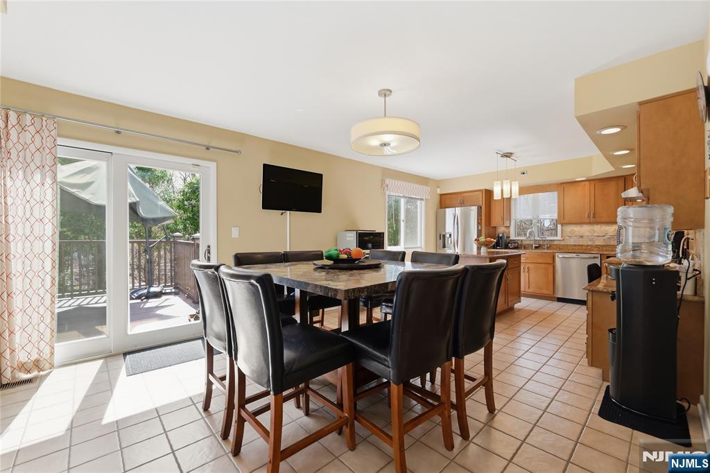 947 Franklin Lake Road Franklin Lakes, NJ 07417 - Photo 18 of 36