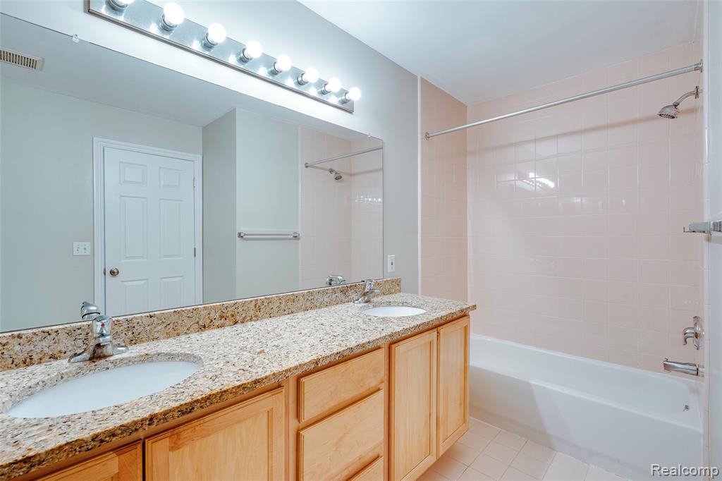 1584 Commodore Circle Canton, MI 48187 - Photo 21 of 50