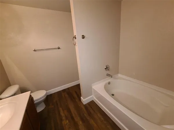 a bathroom with a bathtub