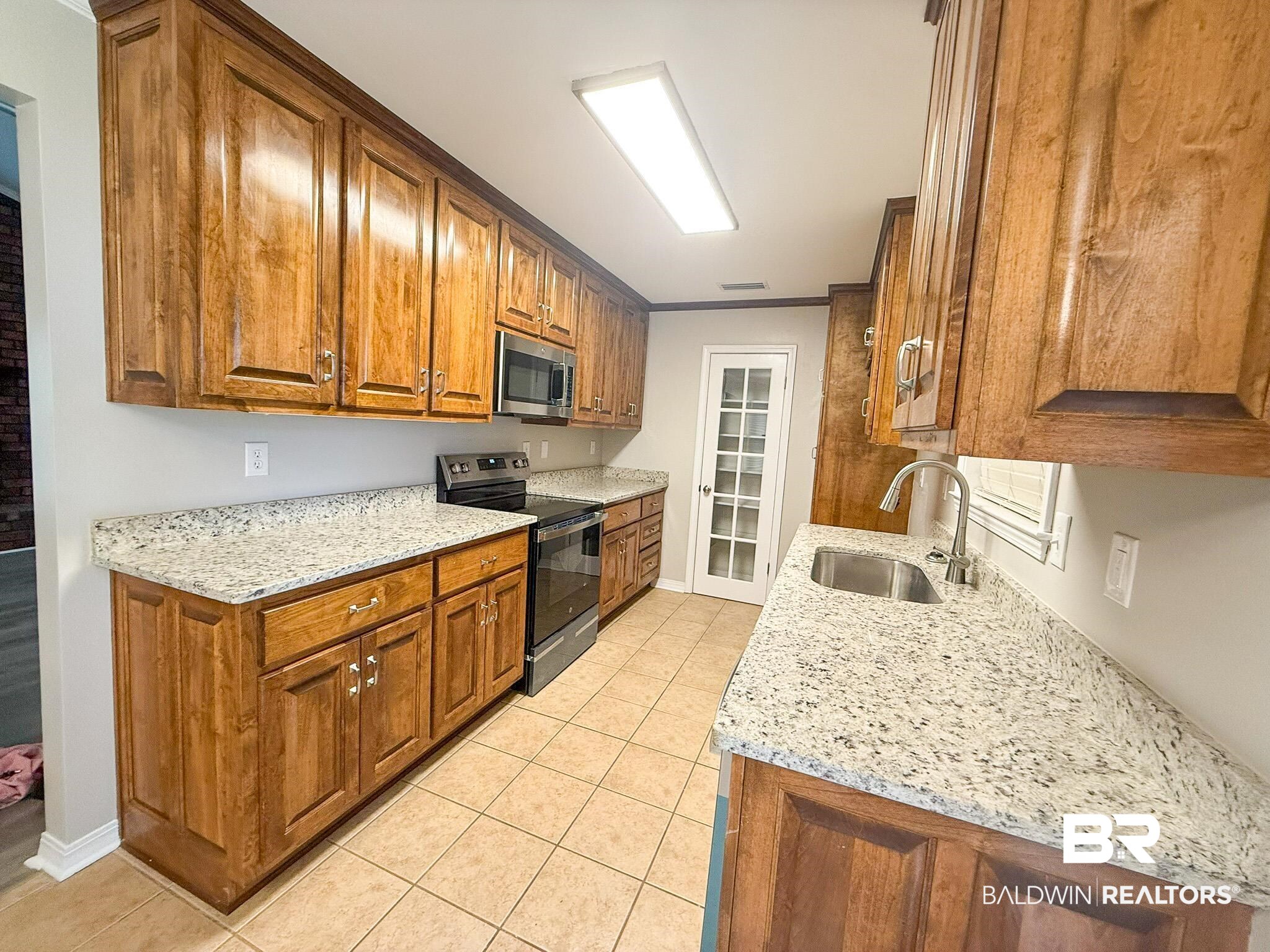 9950 Jamaica Road South Semmes, AL 36575 - Photo 4 of 26