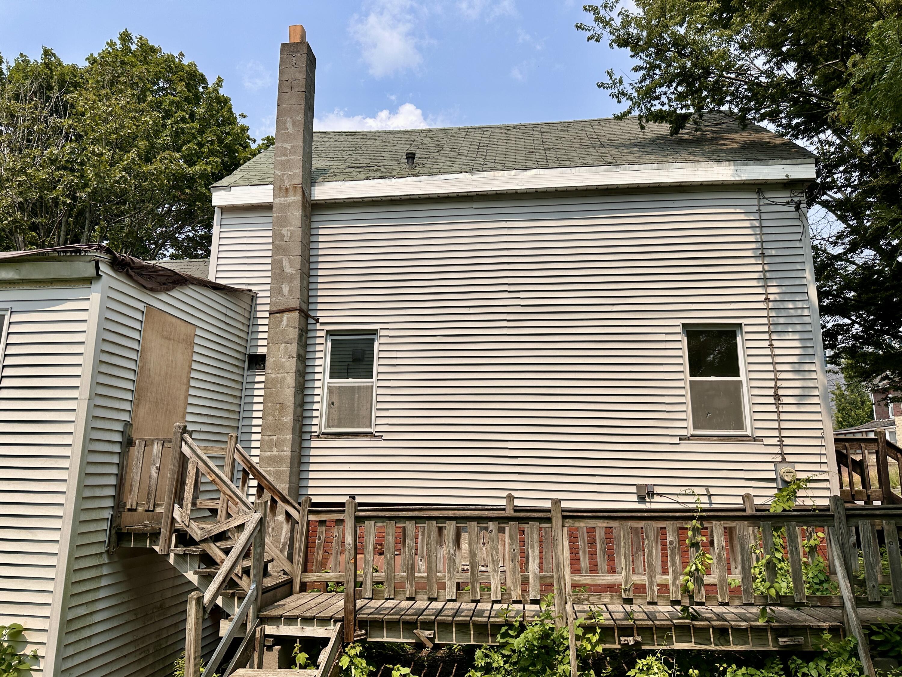 242 Valley Street Portland, ME 04102 - Photo 4 of 40 IMG_3228