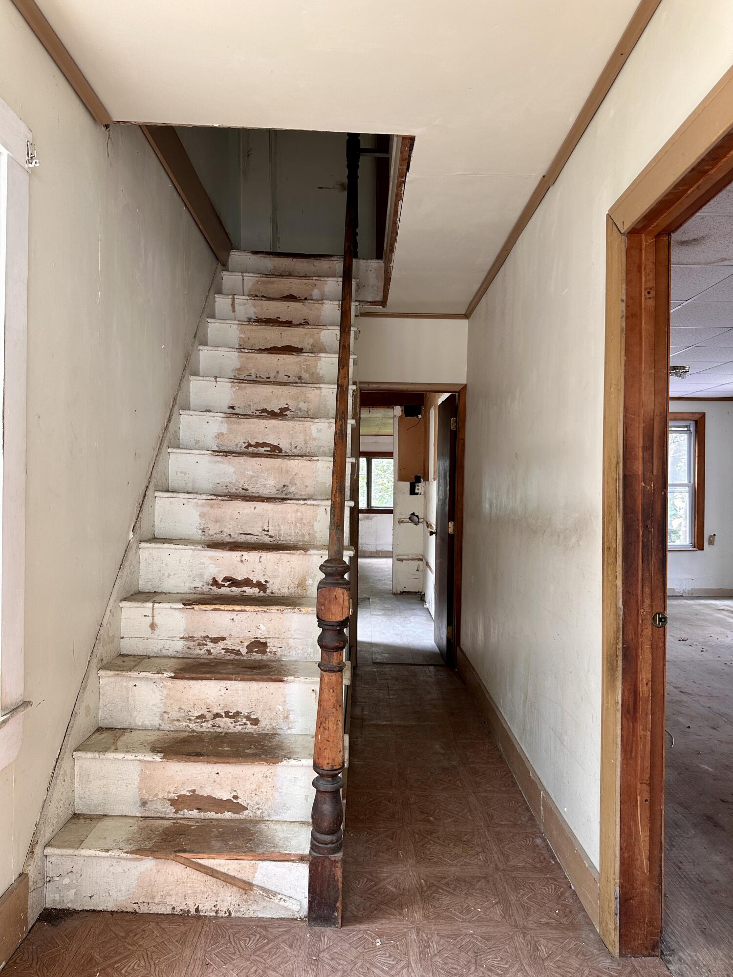 242 Valley Street Portland, ME 04102 - Photo 8 of 40 IMG_3233