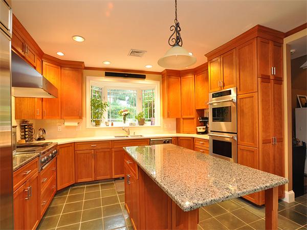 74 Moss Hill Road Boston, MA 02130 - Photo 7 of 21 Gallery Image 7