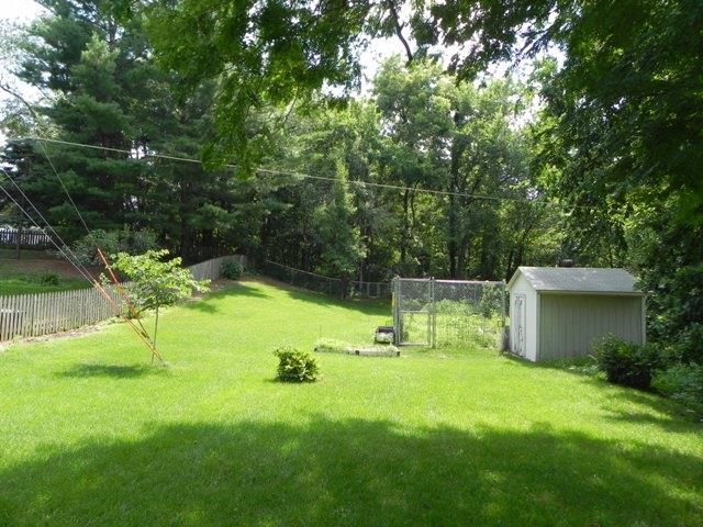 1609 Lincoln Road Bettendorf, IA 52722 - Photo 12 of 19 Gallery Image 12