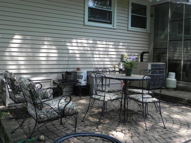 1609 Lincoln Road Bettendorf, IA 52722 - Photo 13 of 19 Gallery Image 13