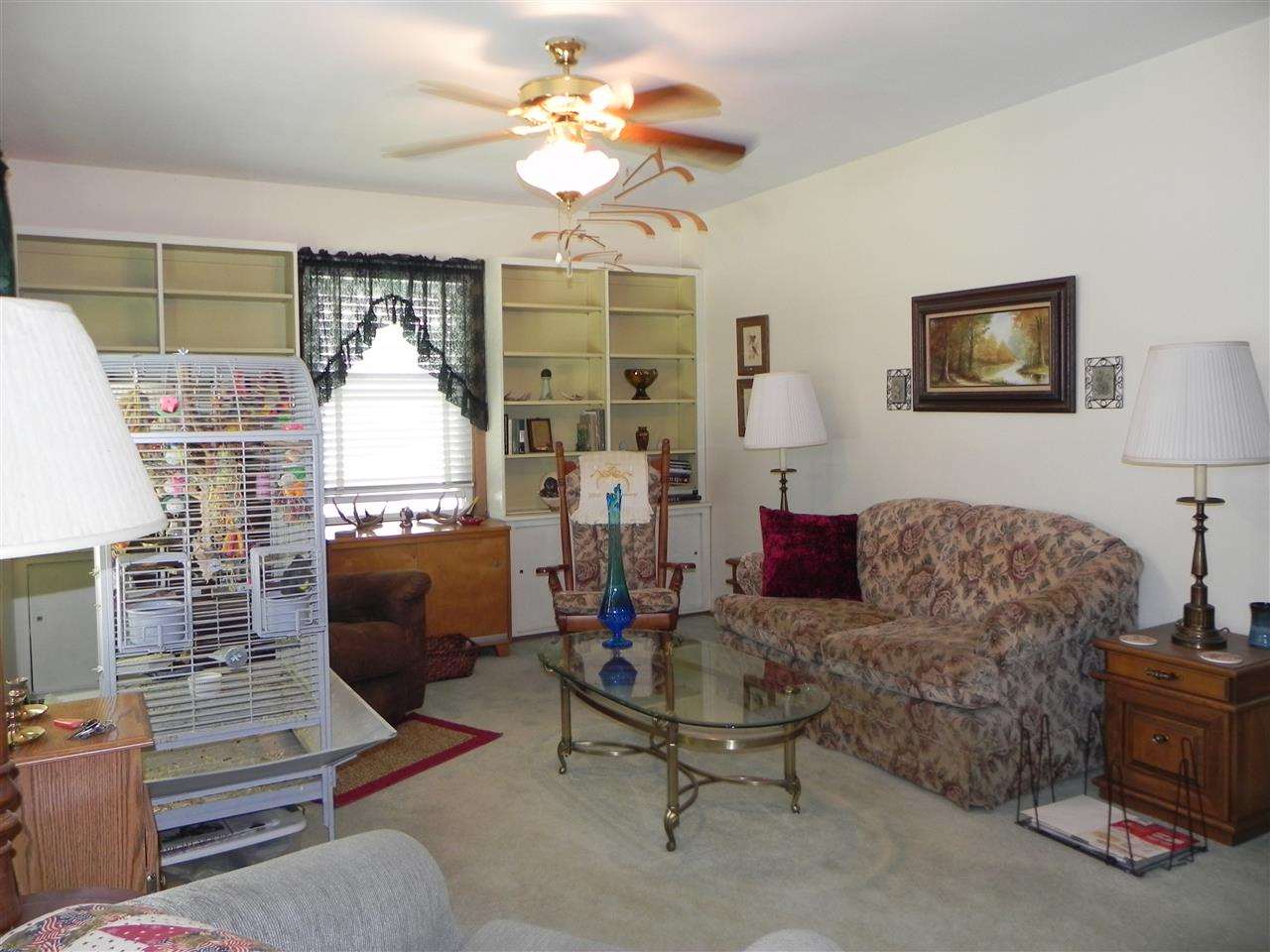 1609 Lincoln Road Bettendorf, IA 52722 - Photo 3 of 19 Gallery Image 3