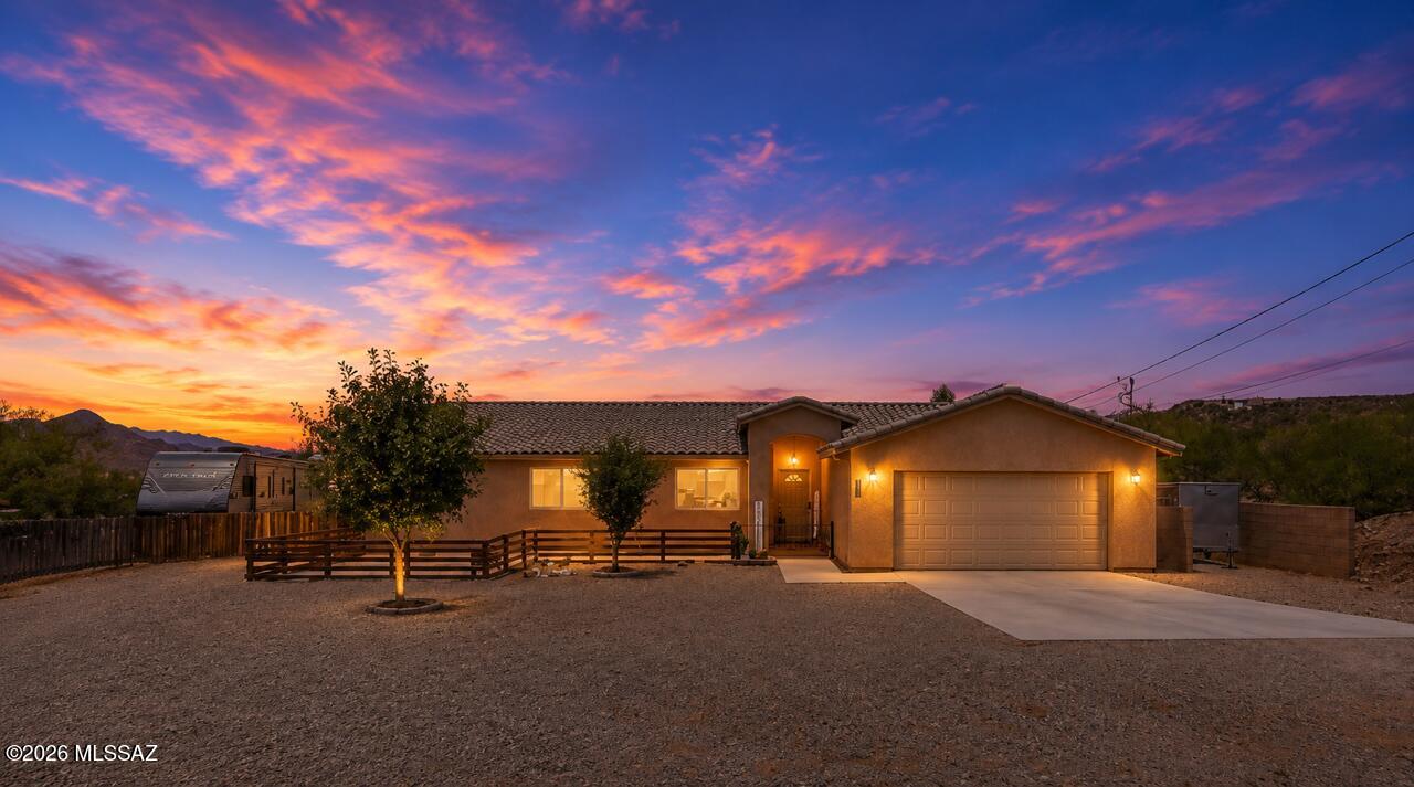 178 Calle Pulpo Rio Rico, AZ 85648 - Photo 2 of 41