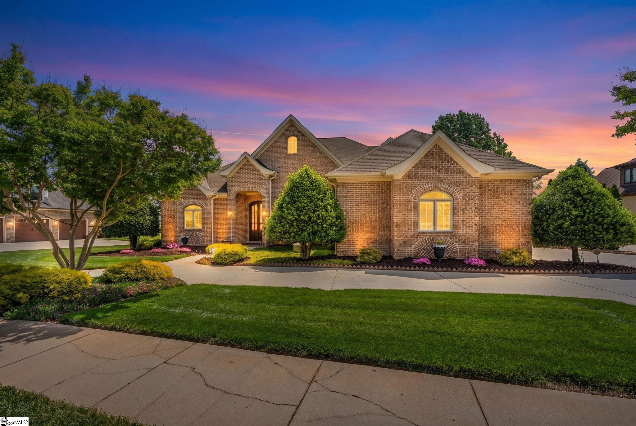 411 Kingsgate Court Simpsonville, SC 29681 - Photo 2 of 50
