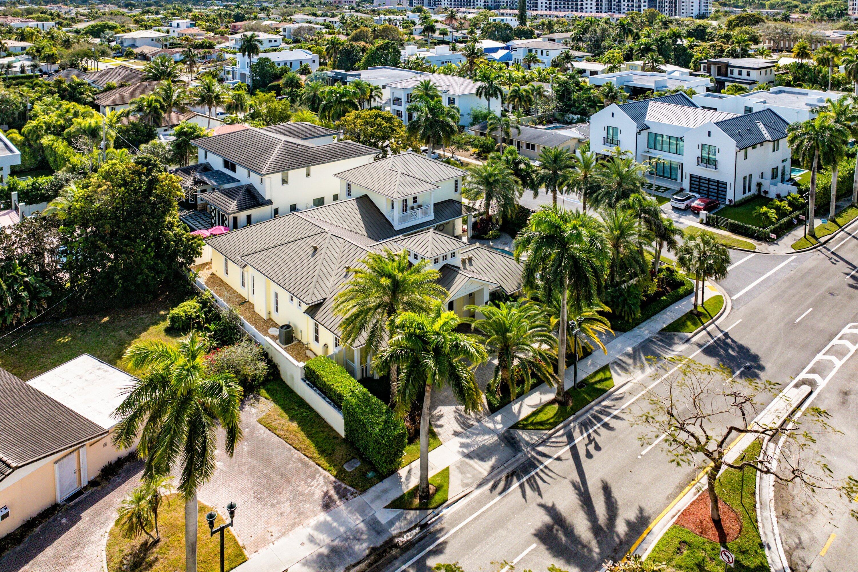 201 Northeast 3rd Court Boca Raton, FL 33432 - Photo 58 of 84 an aerial view of multiple house
