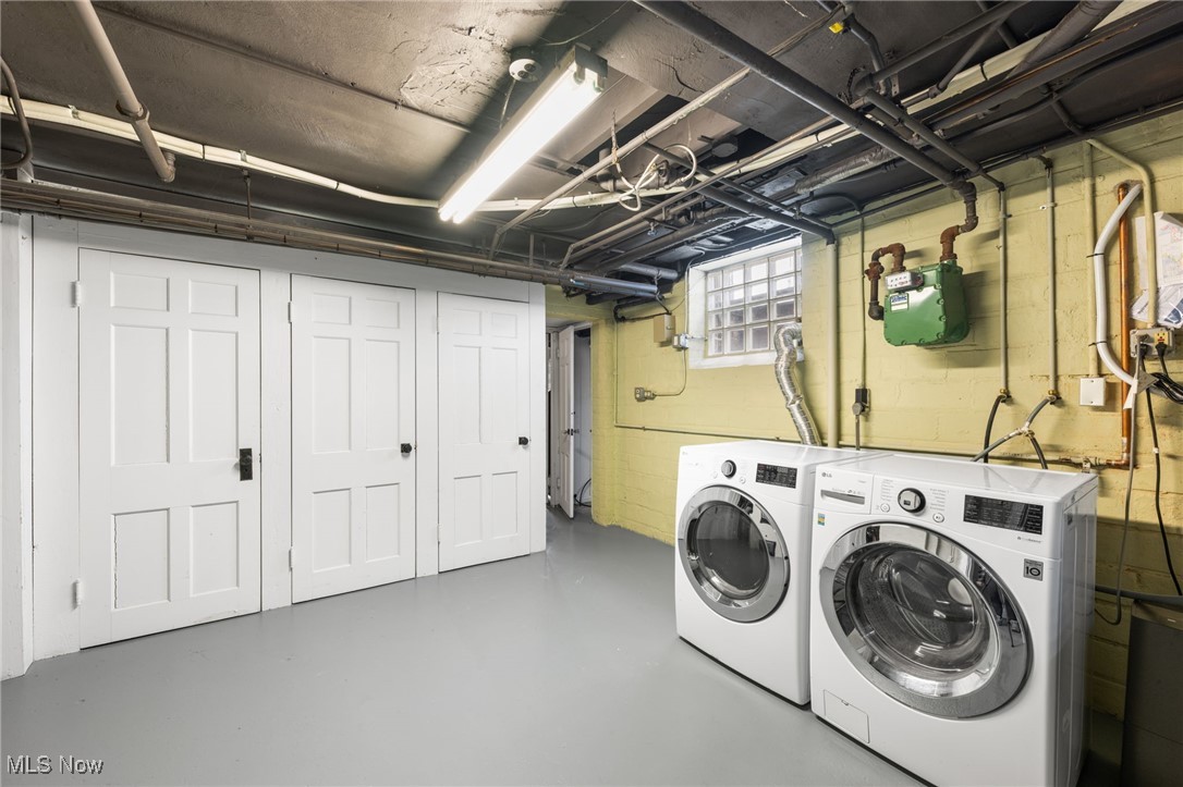 1295 Yellowstone Road Cleveland, OH 44121 - Photo 45 of 45 Laundry included