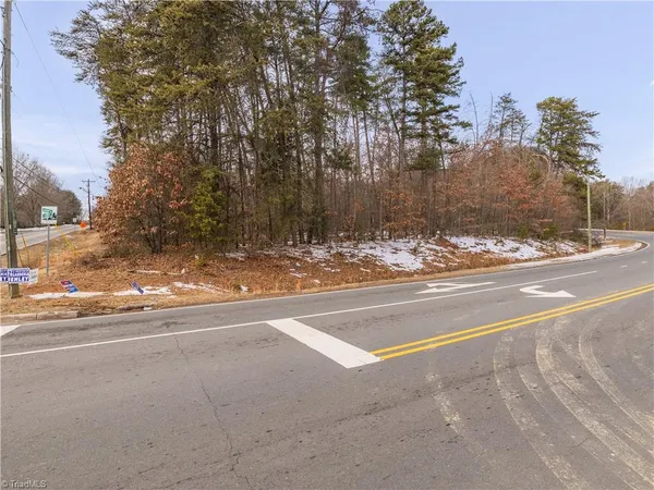 $30,000 | 0 Carver School Road, Winston-Salem, NC 27105