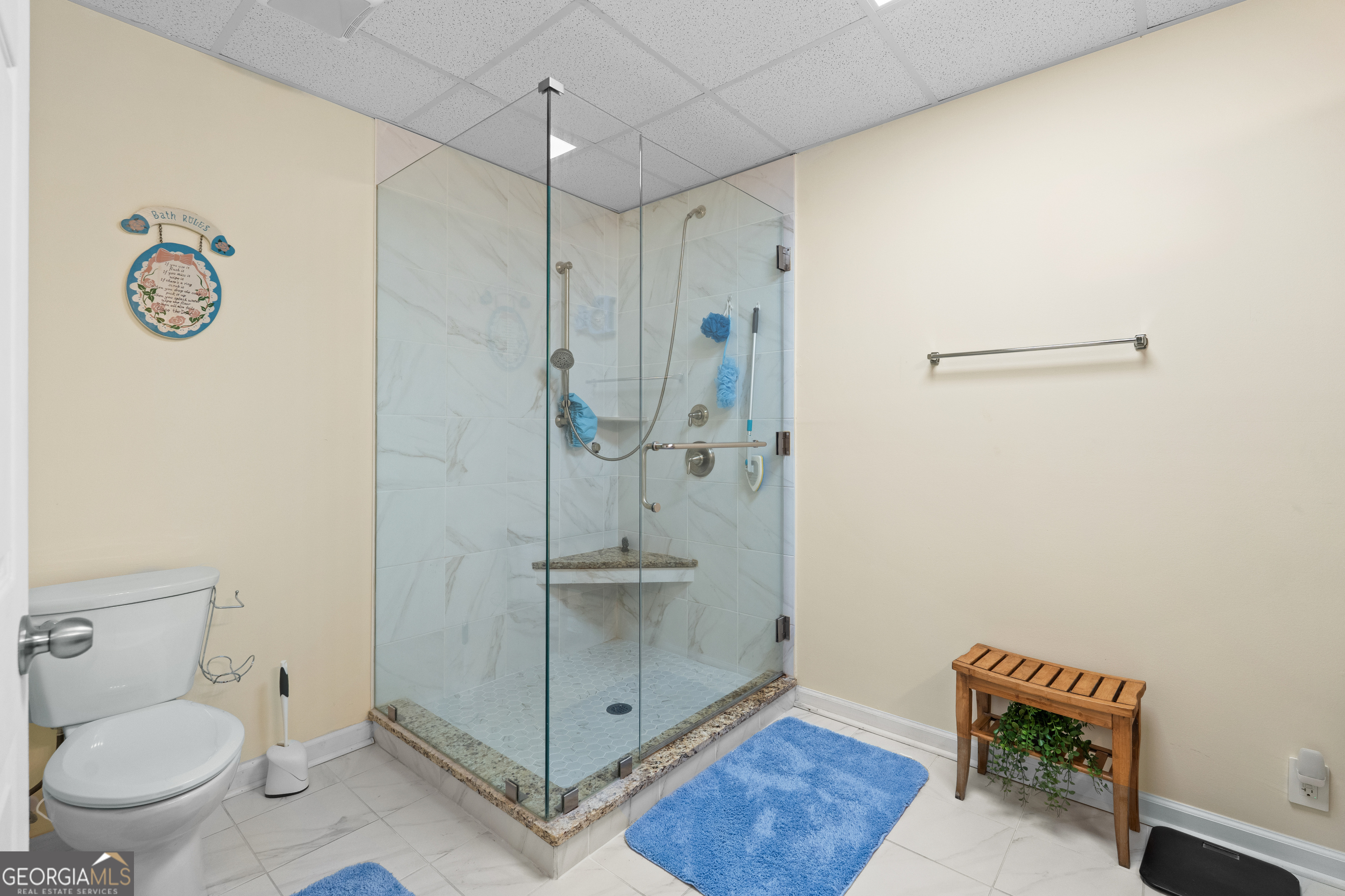 733 Cherry Road Franklin, GA 30217 - Photo 61 of 88 a bathroom with a toilet a sink and shower