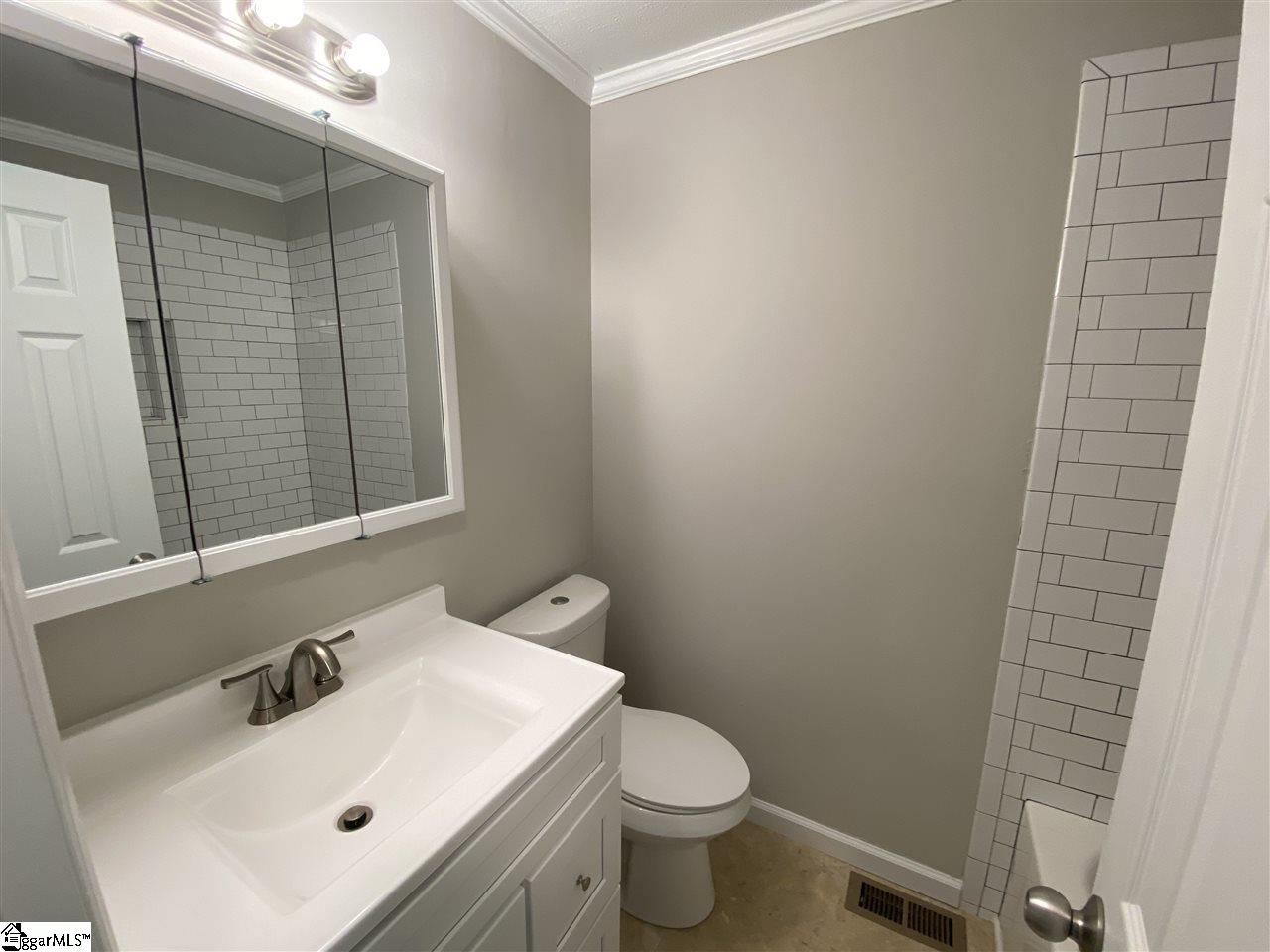 203 Locust Drive Greer, SC 29651 - Photo 14 of 27 Gallery Image 14