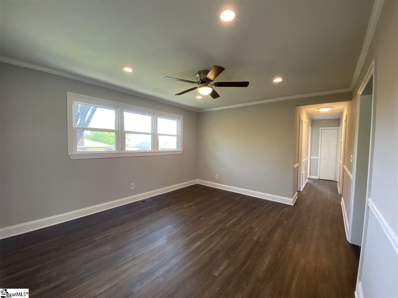 203 Locust Drive Greer, SC 29651 - Photo 10 of 27 Gallery Image 10